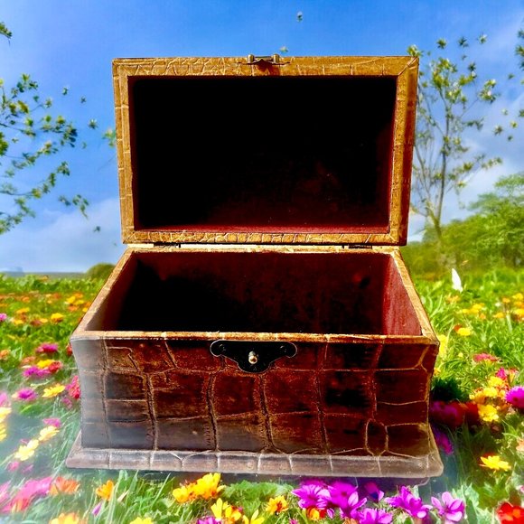 Vintage Hinged Wood Box Leather Overlay Felt Interior Metal Handle Trinket Jewel